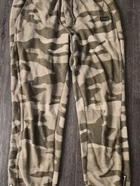 PINK Victoria's Secret Olive Green Camo Fleece Joggers
